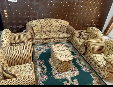 انترية عمولة استعمال خفيف حالة ممتازة خشب زان - القاهرة
