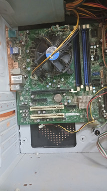 "تجميعة كمبيوتر مكتبي ممتازة – i3 / رام 4GB / بورده h61 - 3