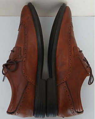 Rockport Classic Men's Oxford in brown size:46 السعر 1250 للتواصل 0102