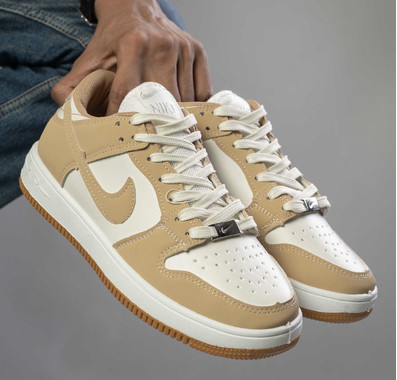 كوتشي نايك رجالي SB ستايل Low-Top
