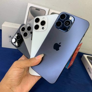 IPHone 15 Pro Max - 4