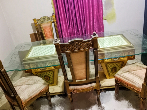 سفرة ٦ كراسي خشب ثقيل زجاج ثقيل مقاس ٢ وربع متر في متر - 2