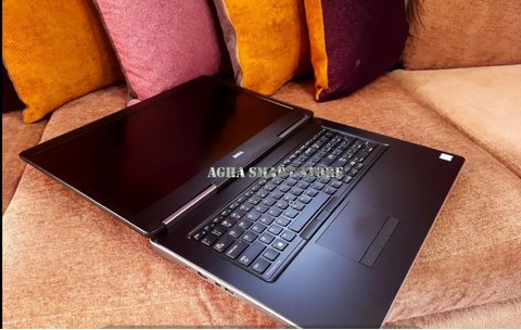 Dell Precision7720 Xeon E3-1535M V6 310 NVIDIA Quadro p5000 16 G  4K - 6