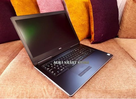 Dell Precision7720 Xeon E3-1535M V6 310 NVIDIA Quadro p5000 16 G  4K - 7