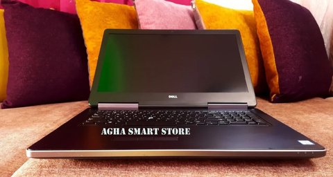 Dell Precision7720 Xeon E3-1535M V6 310 NVIDIA Quadro p5000 16 G  4K - 12