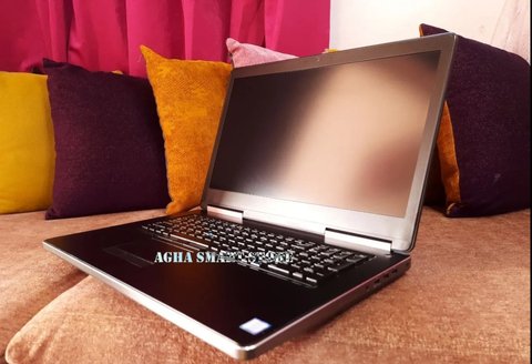 Dell Precision7720 Xeon E3-1535M V6 310 NVIDIA Quadro p5000 16 G  4K - 14