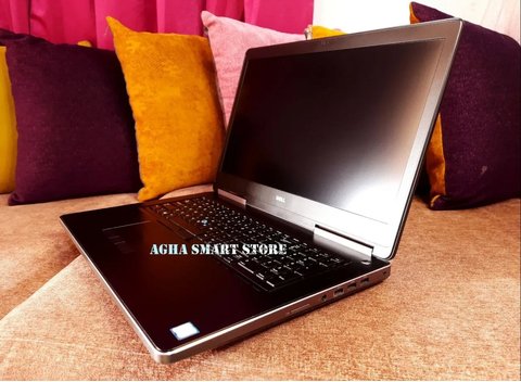 Dell Precision7720 Xeon E3-1535M V6 310 NVIDIA Quadro p5000 16 G  4K - 19