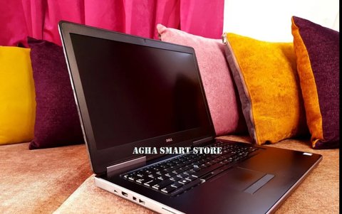 Dell Precision7720 Xeon E3-1535M V6 310 NVIDIA Quadro p5000 16 G  4K - 23