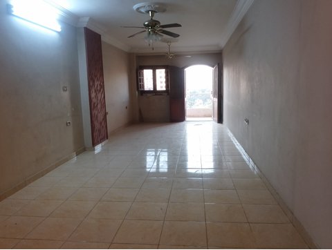 شقة للإيجار في حلوان – خلف نادي حلوان العام