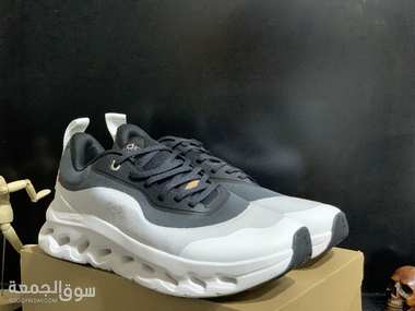 On running cloud white - black SIZE:45 - 2