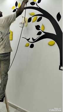 رسام على الحوائط والجدران داخل المنزل - 4