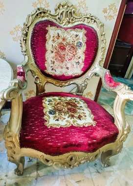 صالون مدهب خشب زان انتيك كنبة واربع كراسي حالة ممتازة بدون اي عيوب او - 4