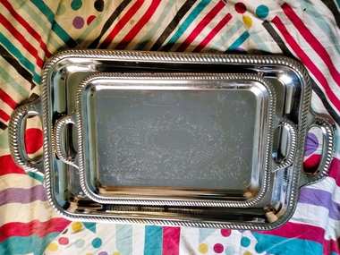 عدد 2 صنية استاليس واحدة حجم كبير والاخري حجم متوسطة جداد لم يستخدموا - 2