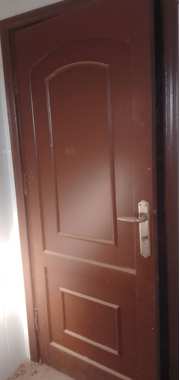 للبيع ابواب خشب مع الحلق جده حي الاجواد - 2
