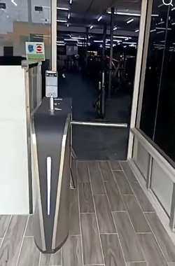 بوابة مرور افراد بوابات امنية ذكية بوابه دخول و خروج للمنشأت - 3