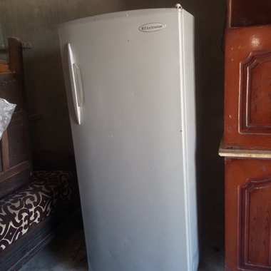 فريزر الكتروستار 6 درج نوفرست